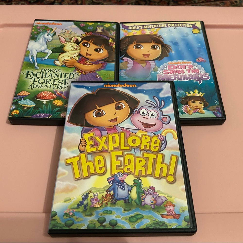 🛍️Dora DVD’s